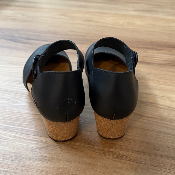 Papillio (Birkenstock) Wedge
Black Size 37 - Picture 3 of 7